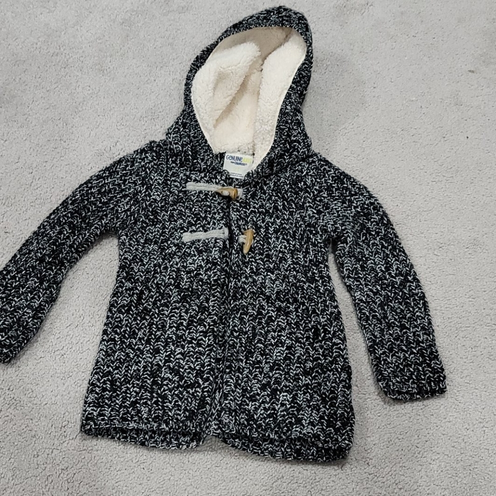 2 button hooded sweater